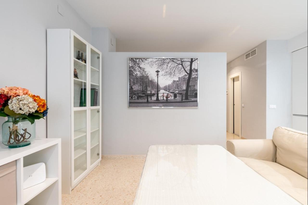 Apartament Behouse Reyes Catolicos Sewilla Zewnętrze zdjęcie